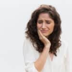 La ansiedad por comer hielo: causas, consecuencias y cómo manejarla